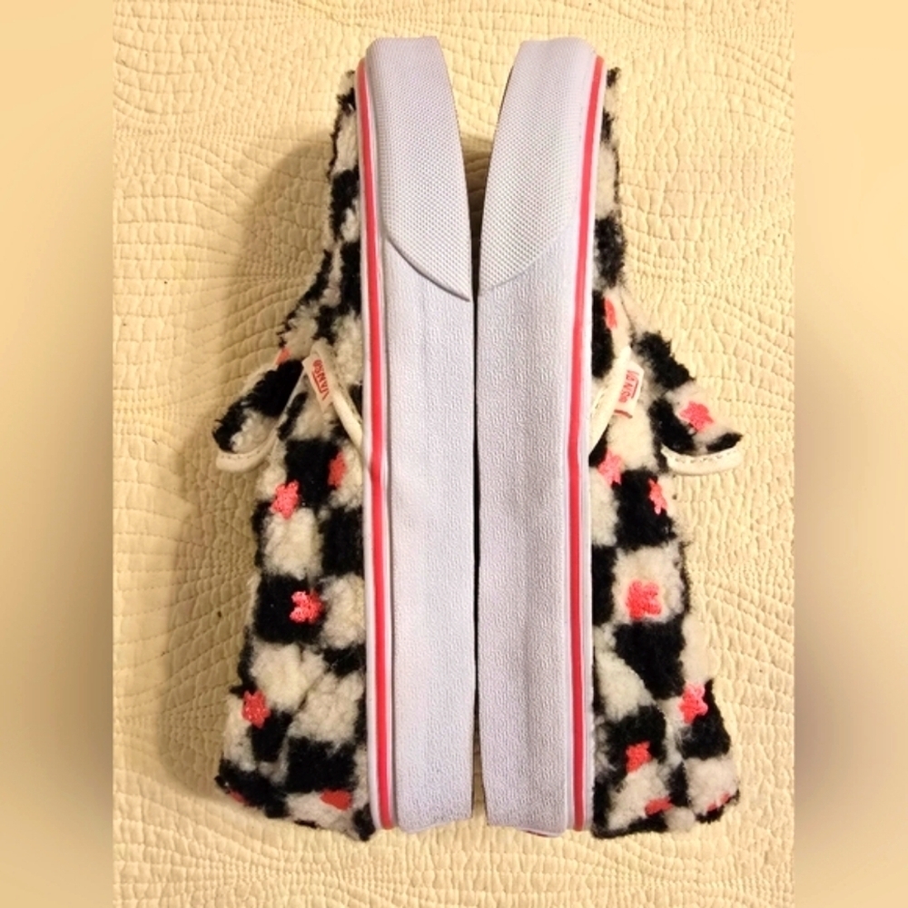NWOT Vans Faux Fur Checkboard Slip On Sneakers - Picture 4 of 7